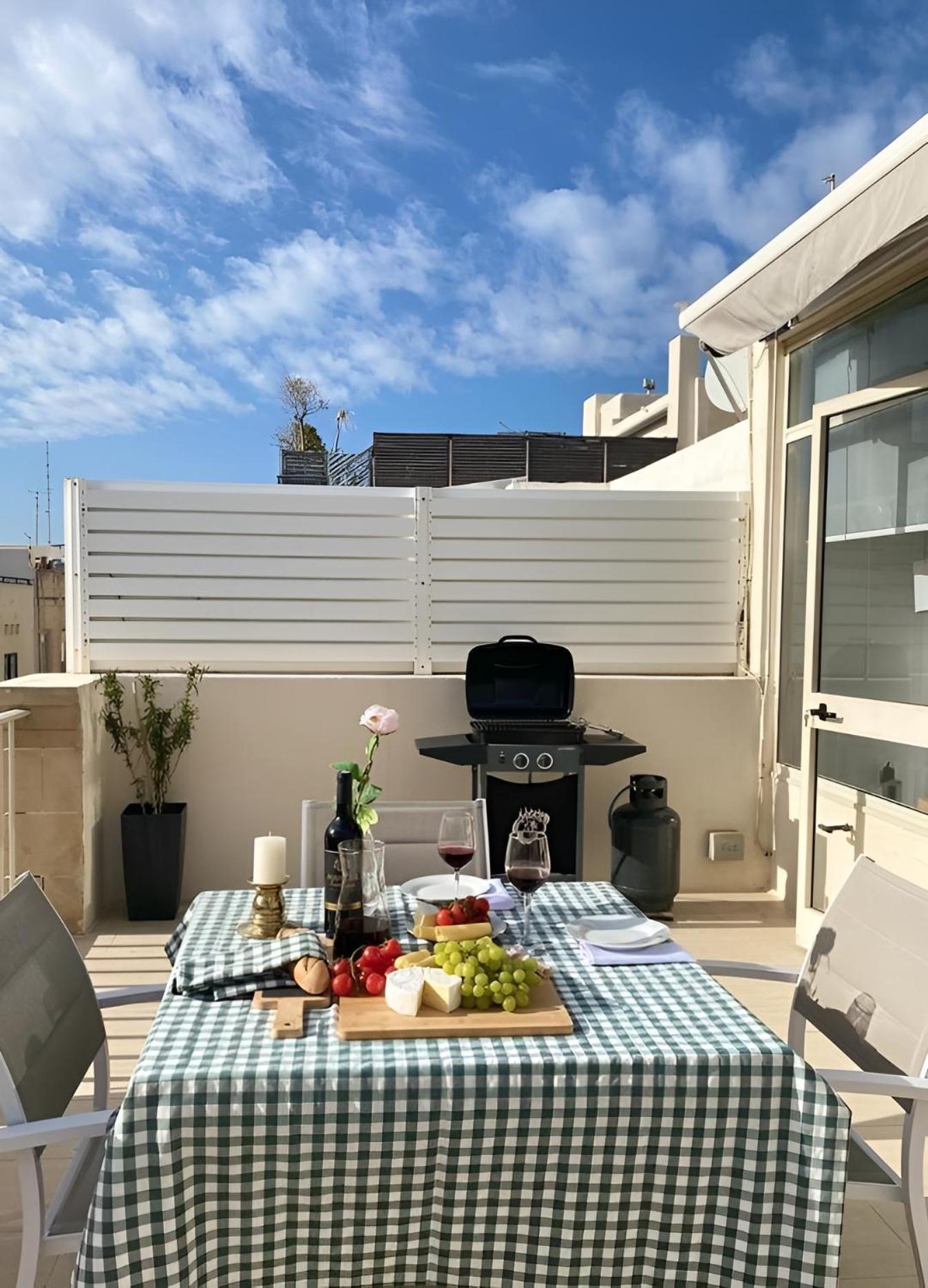 Sliema Cosy Penthouse With Bbq 아파트 외부 사진